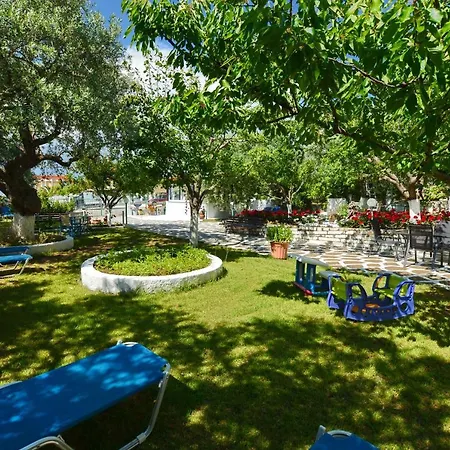 Lägenhetshotell Emilia Pachis (Thasos)