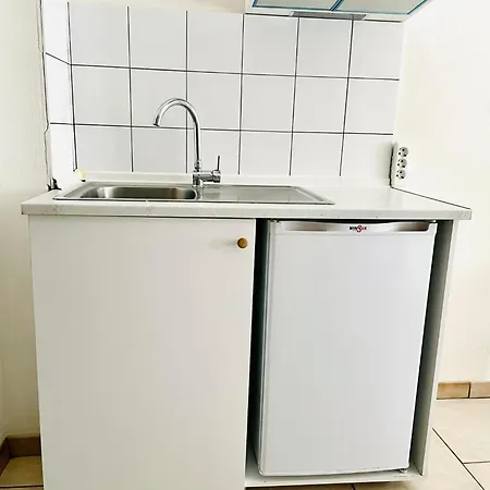 Emilia Lägenhetshotell 3*