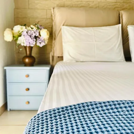 Emilia Lägenhetshotell 3*